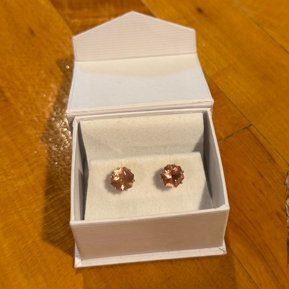 NEW - Genuine Oregon Sunstone 14K Yellow Gold Earrings - Peach Hexagon Shape - Picture 16 of 17